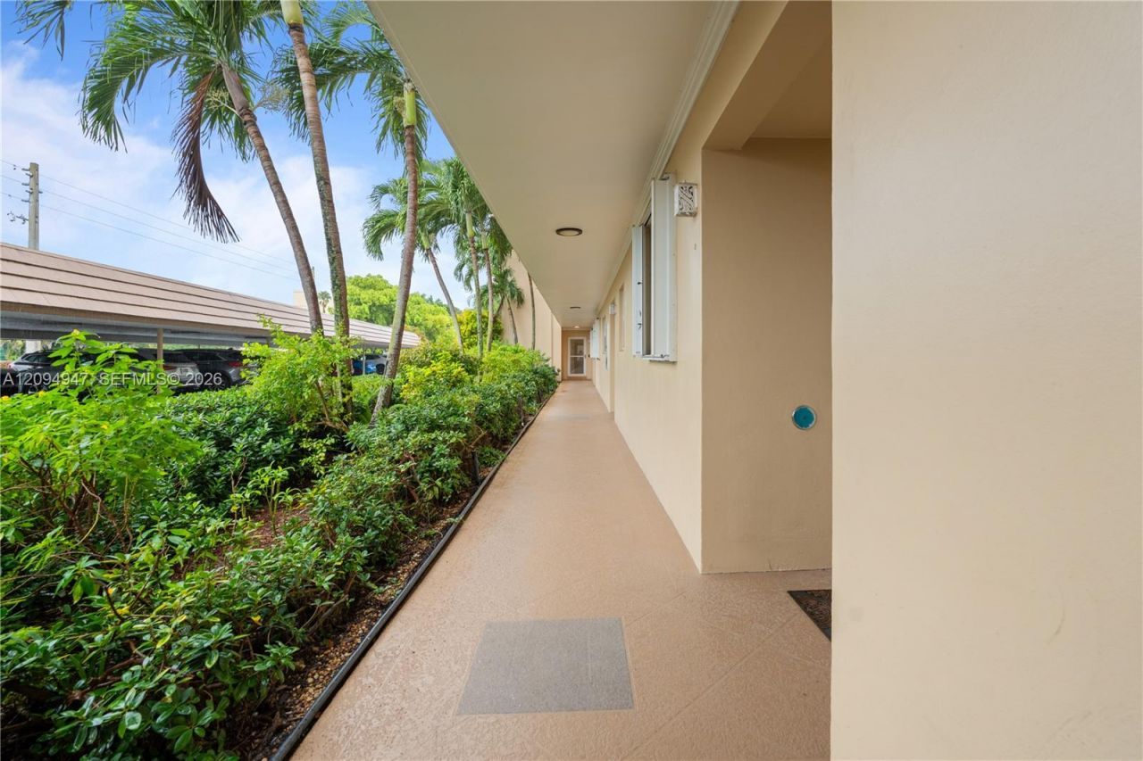 145 Atlantis Blvd , Unit 101, Atlantis, FL 33462 Photo