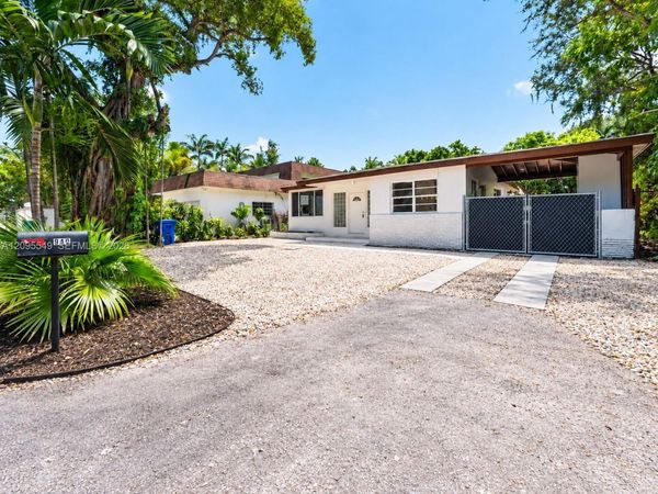940 NE 85th St , Miami, FL 33138