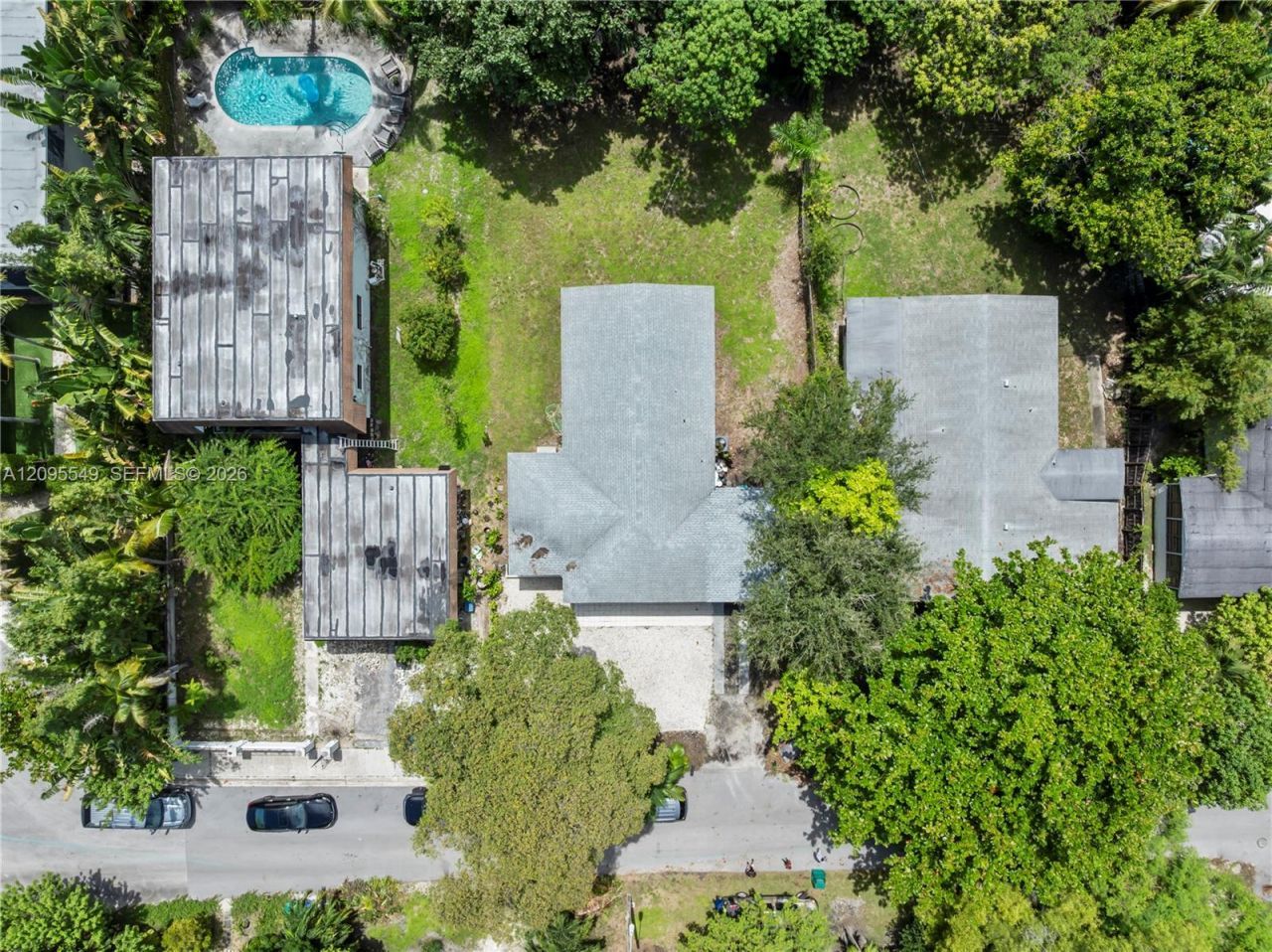 940 NE 85th St , Miami, FL 33138 Photo