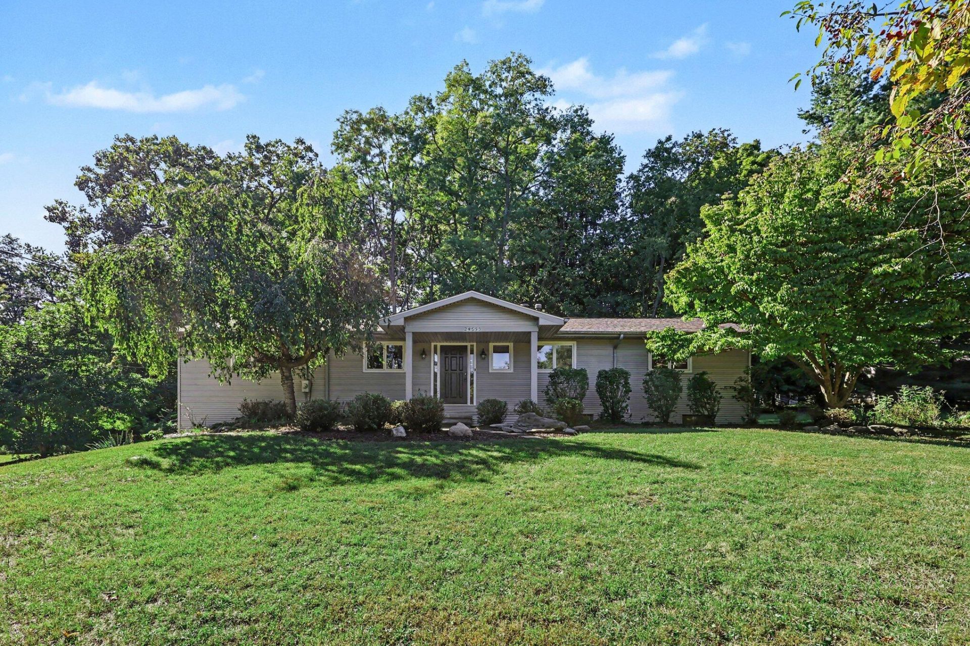 24635 Power Road, Farmington Hills, MI 48336 Main Photo