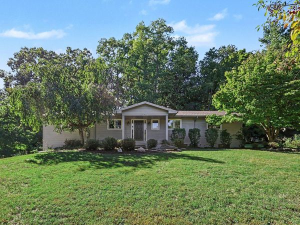 24635 Power Road, Farmington Hills, MI 48336