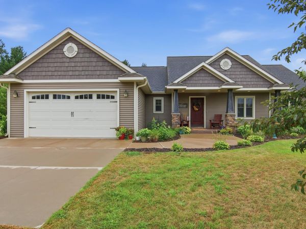 N1833 980th Street, Eau Claire, WI 54701