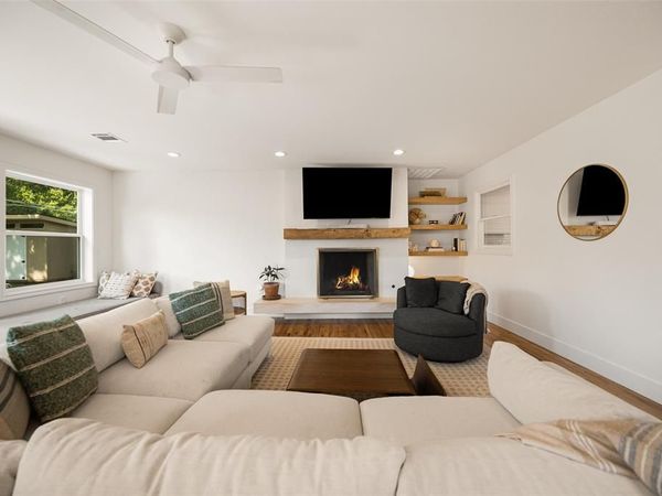 11207 Sinclair Avenue , Dallas, TX 75218