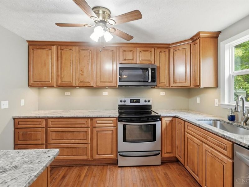 829 James Drive, Mason, OH 45040 Photo 12