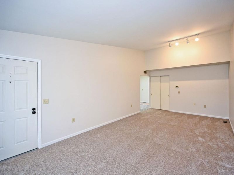 94 Schroder Lane, Hamilton, OH 45013 Photo 6