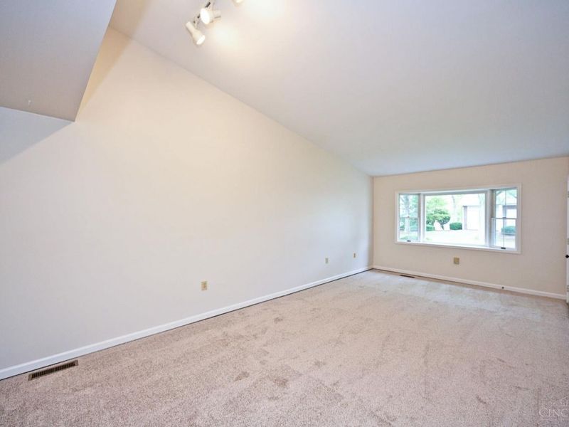 94 Schroder Lane, Hamilton, OH 45013 Photo 8