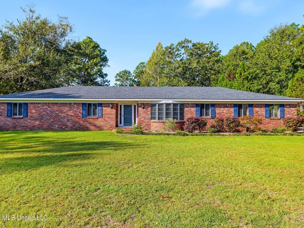 86 Teresa Drive, Lucedale, MS 39452