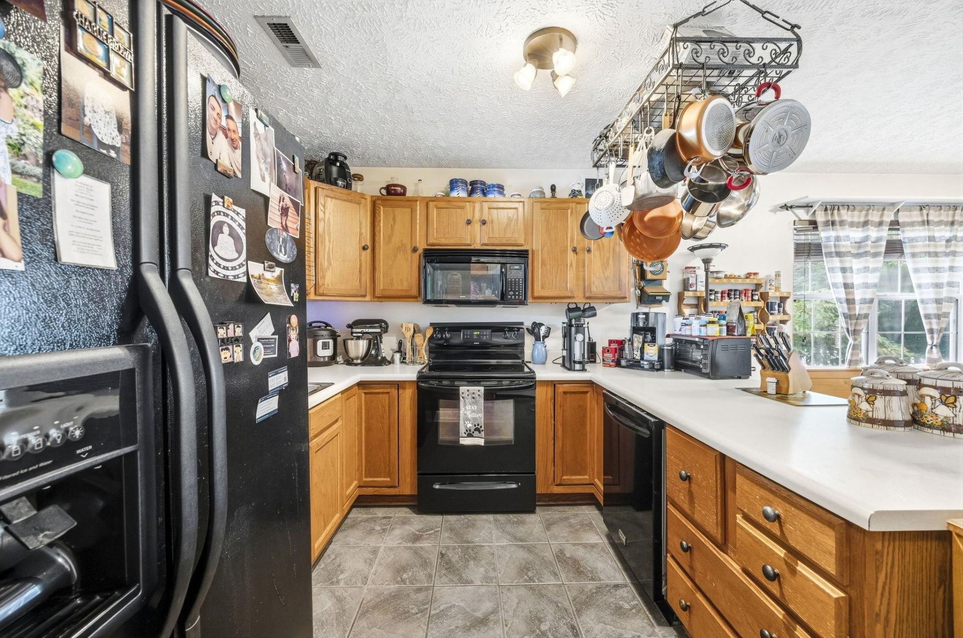8010 Tag Ct. Photo 13