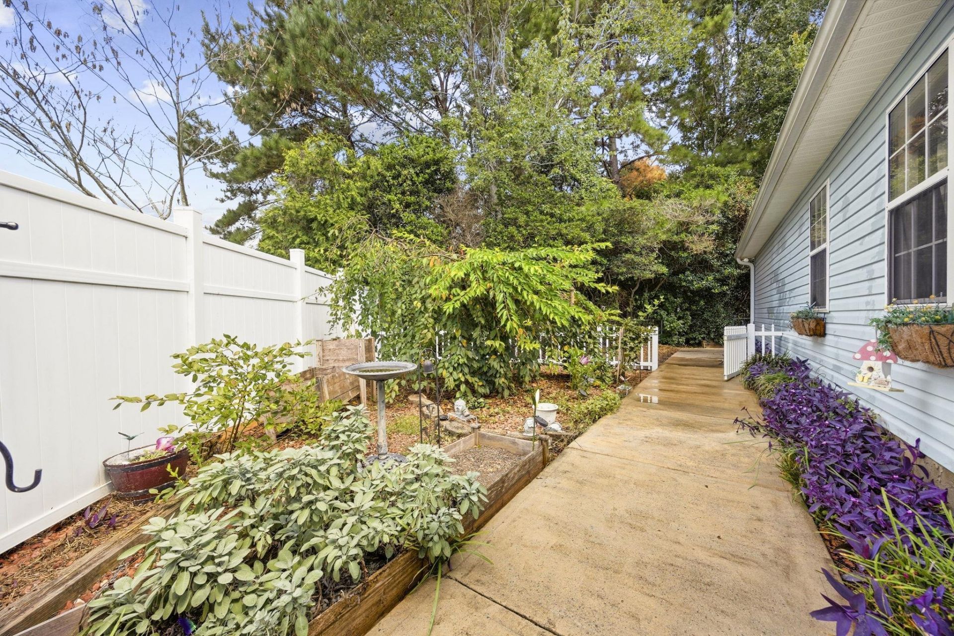 8010 Tag Ct. Photo 36