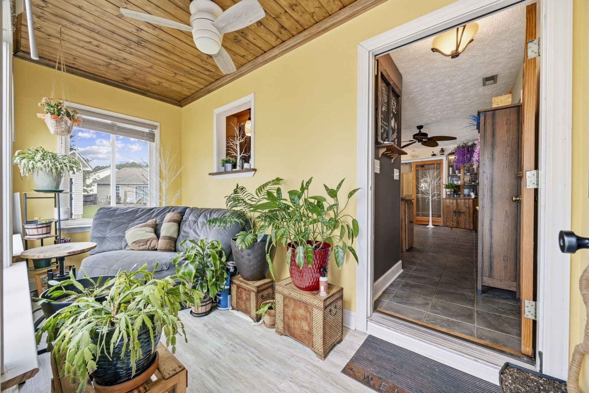 8010 Tag Ct. Photo 5