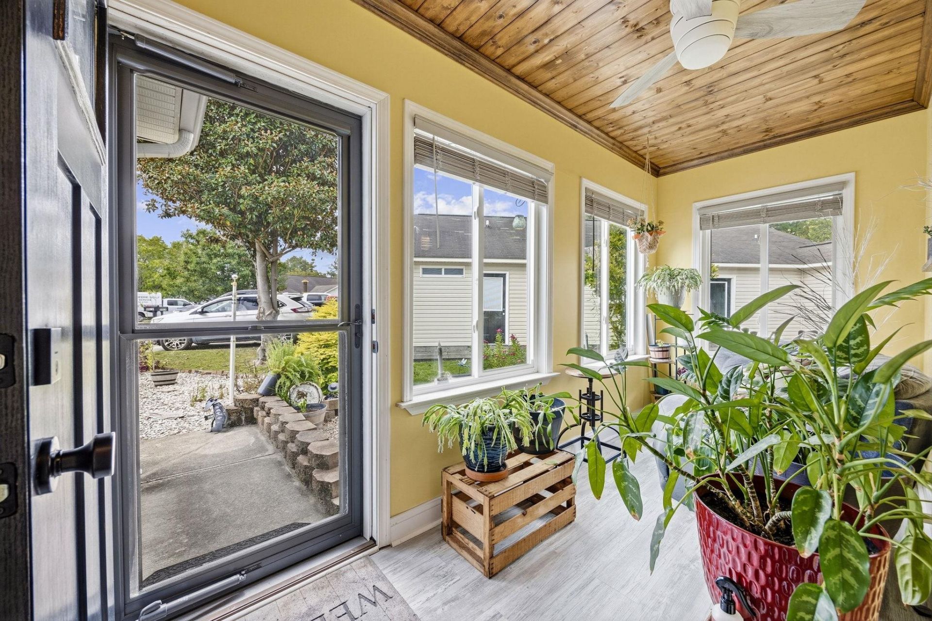 8010 Tag Ct. Photo 7