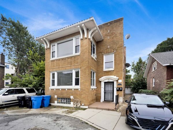 2525 E 72nd Place , Chicago, IL 60649