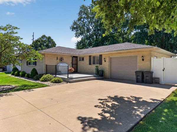 12 Marilla Park Road , Streator, IL 61364