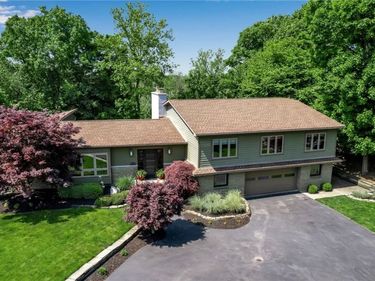 5055 Old Goodrich Road, Clarence, NY 14031