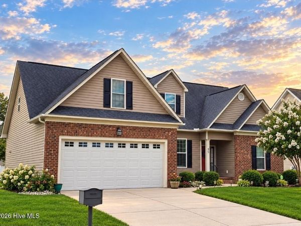 805 Megan Drive , Greenville, NC 27834