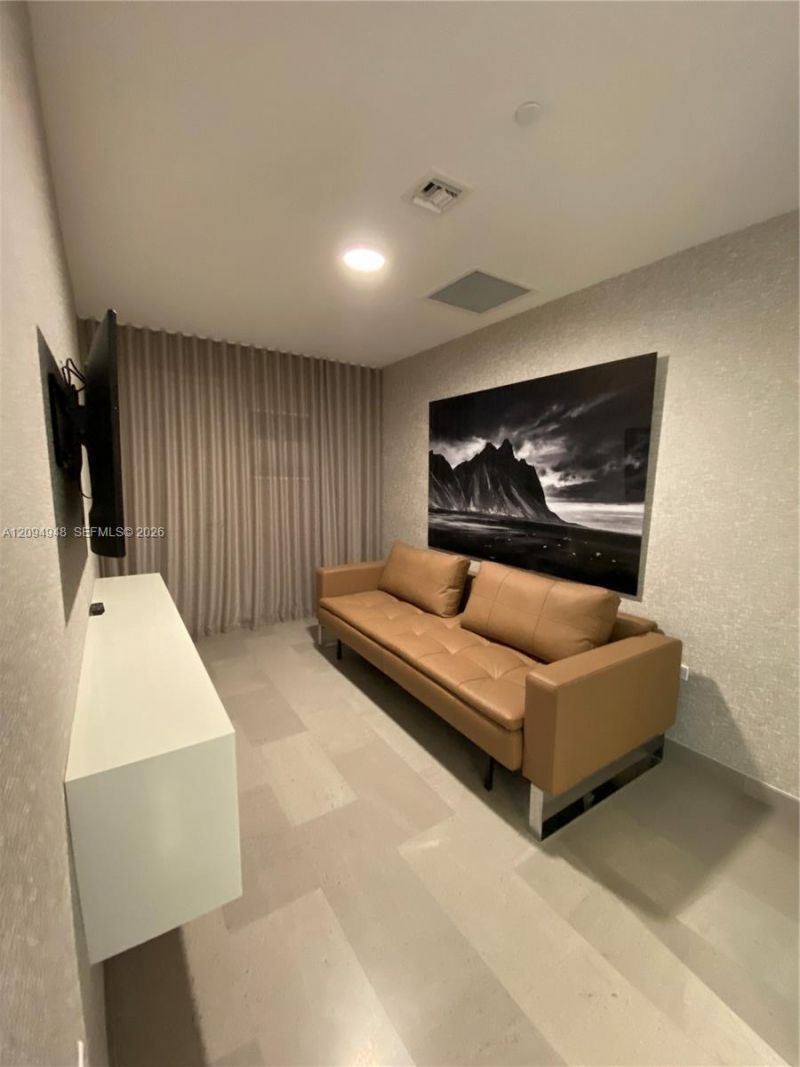 88 SW 7th St, Unit 1904, Miami, FL 33130 Photo