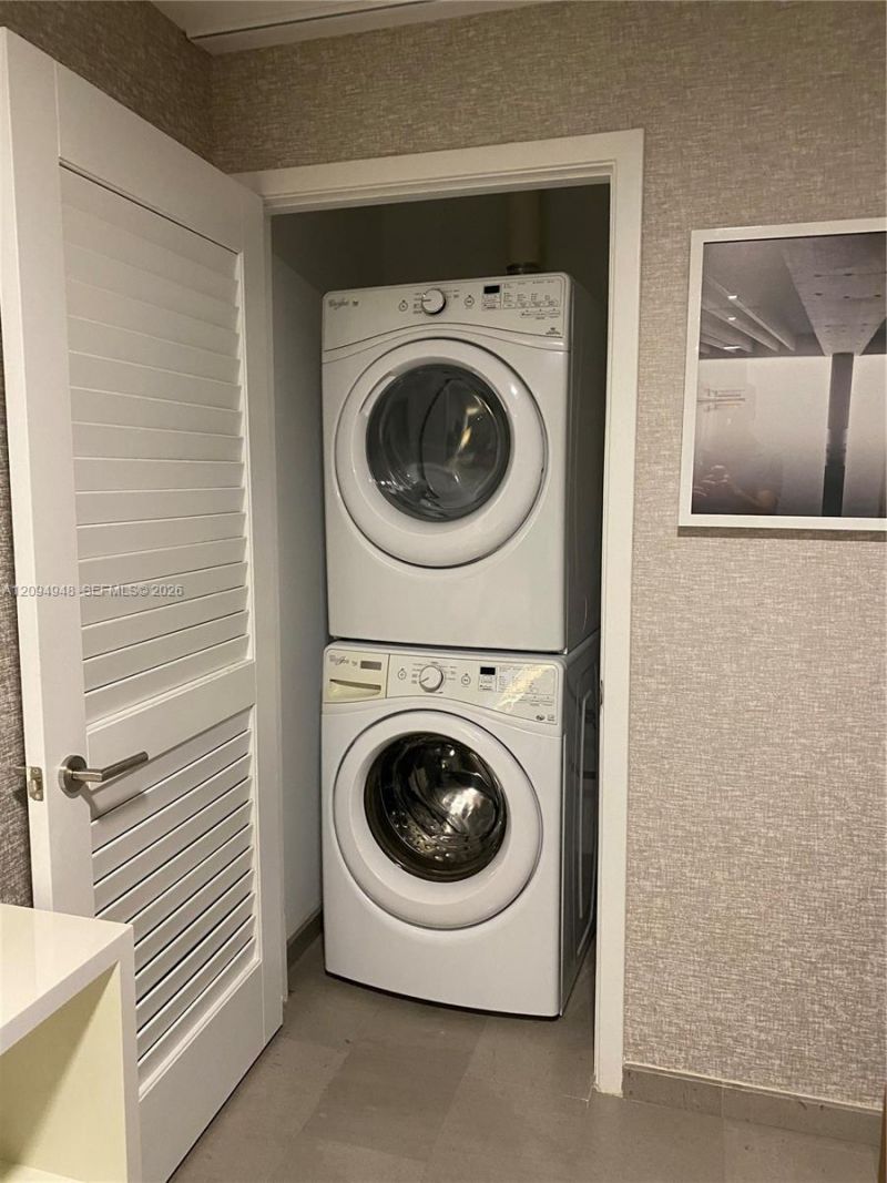 88 SW 7th St, Unit 1904, Miami, FL 33130 Photo
