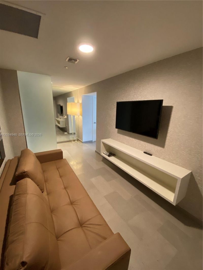 88 SW 7th St, Unit 1904, Miami, FL 33130 Photo