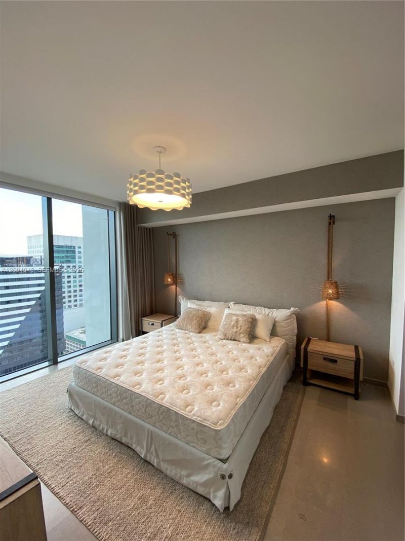 88 SW 7th St, Unit 1904, Miami, FL 33130 Photo