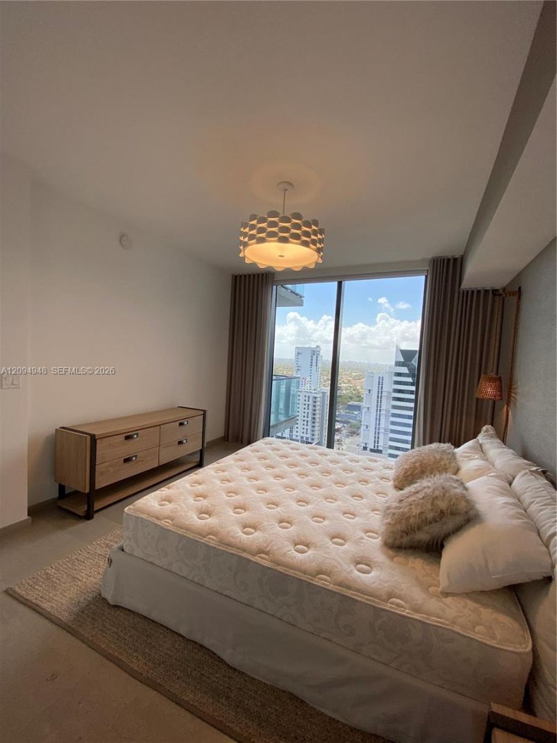 88 SW 7th St, Unit 1904, Miami, FL 33130 Photo