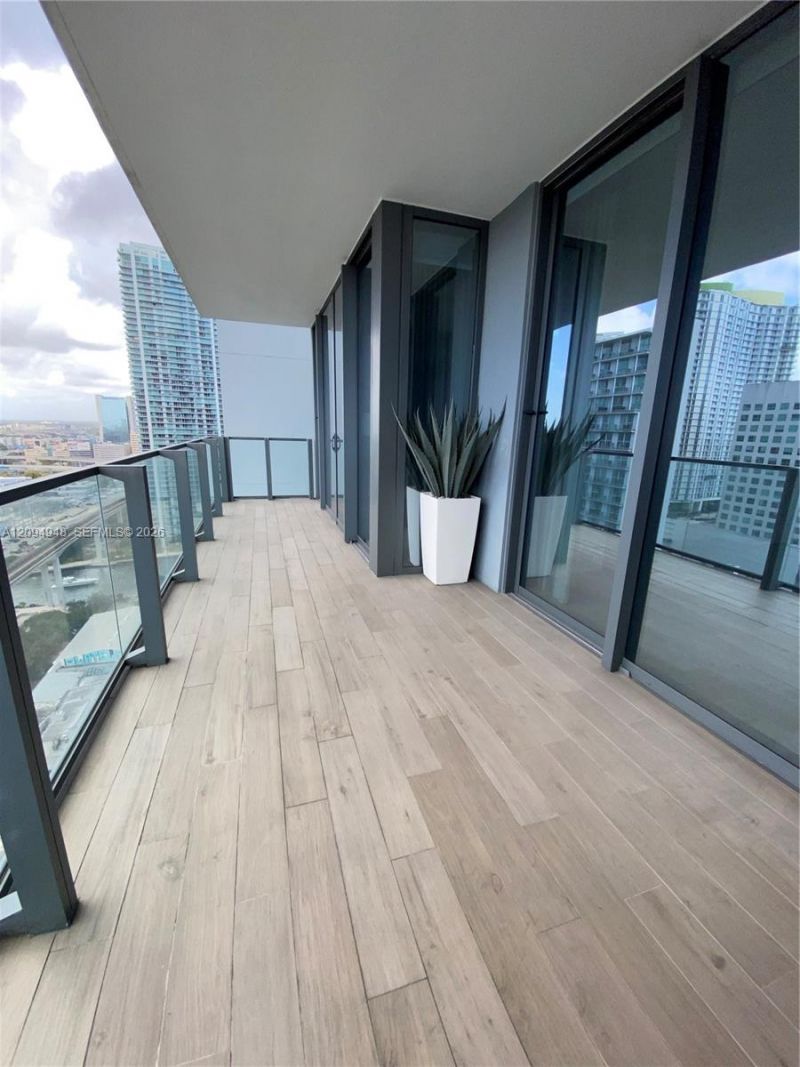 88 SW 7th St, Unit 1904, Miami, FL 33130 Photo
