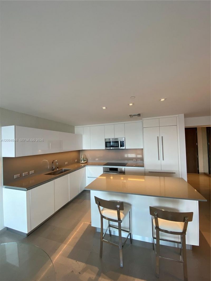 88 SW 7th St, Unit 1904, Miami, FL 33130 Photo