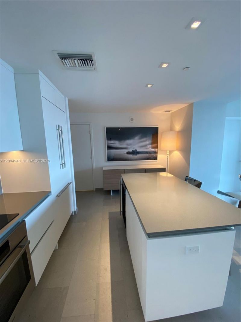 88 SW 7th St, Unit 1904, Miami, FL 33130 Photo