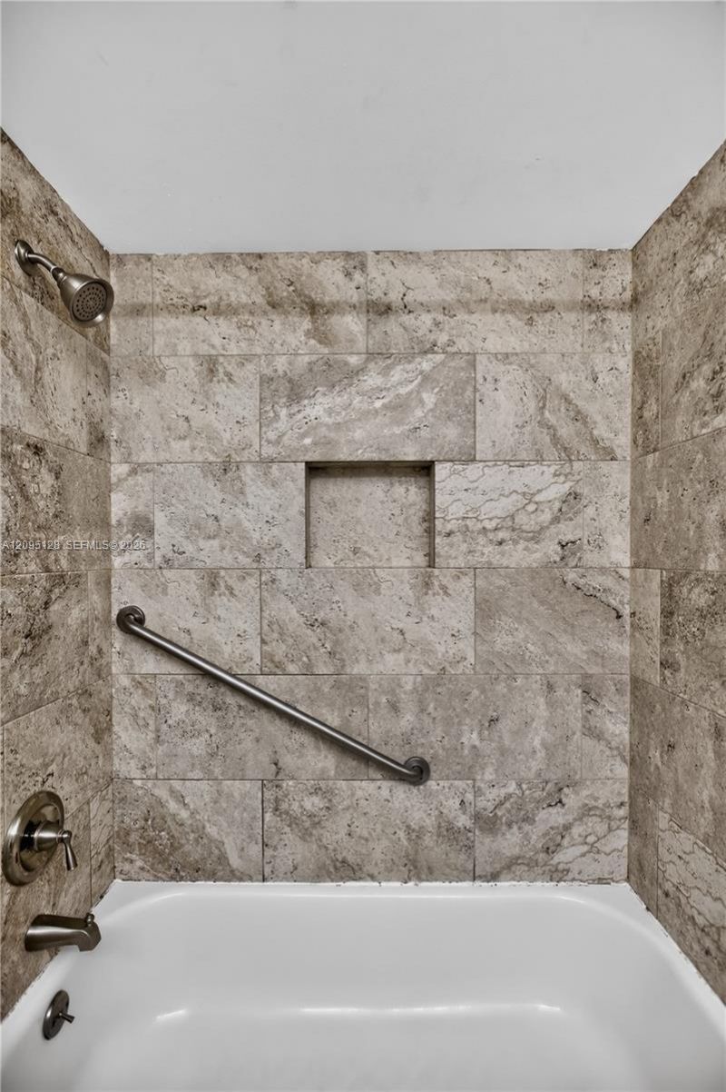 3677 San Simeon Cir , Weston, FL 33331 Photo
