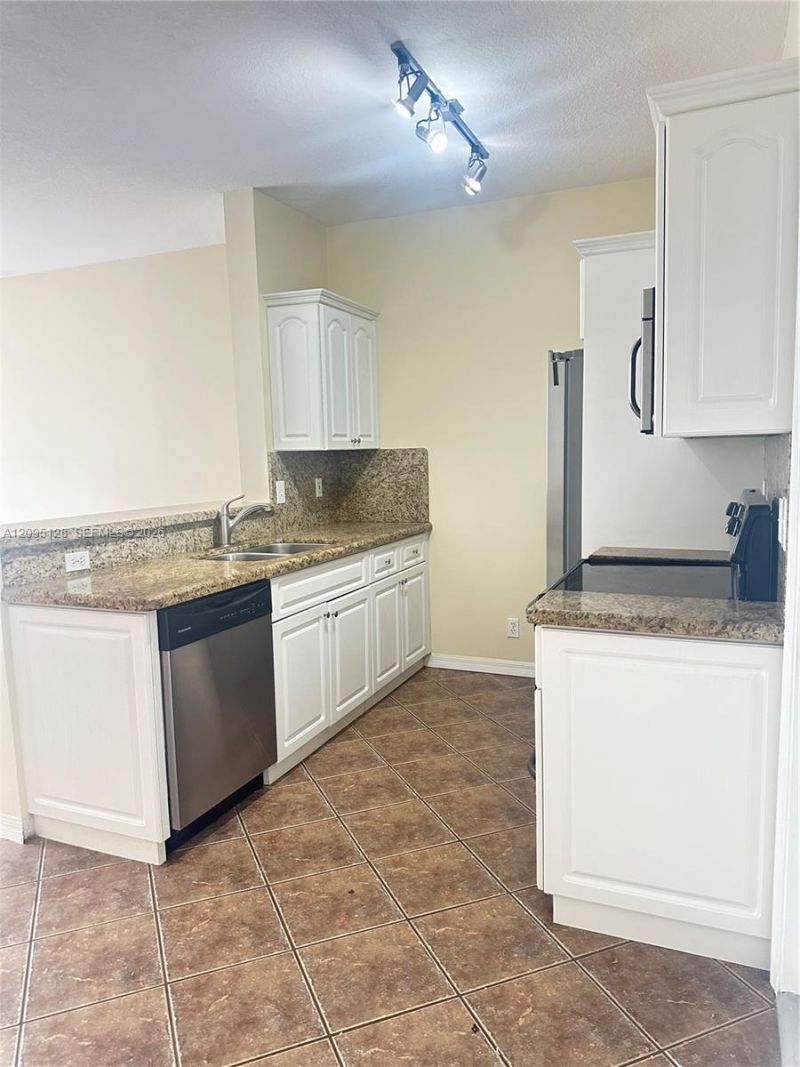 3677 San Simeon Cir , Weston, FL 33331 Photo