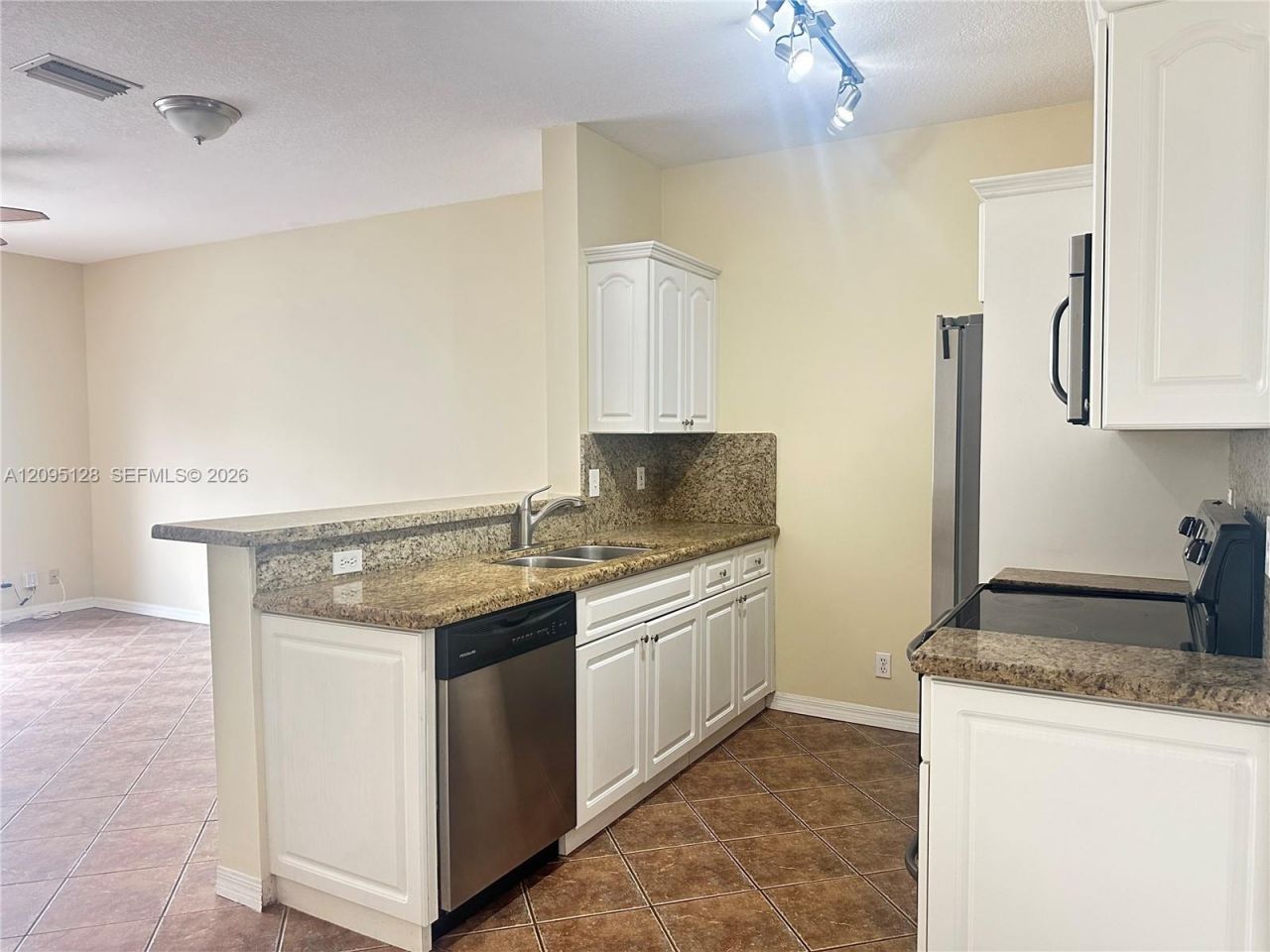 3677 San Simeon Cir , Weston, FL 33331 Photo