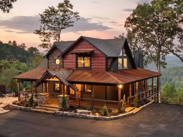 13 Hope Drive, Blue Ridge, GA 30513