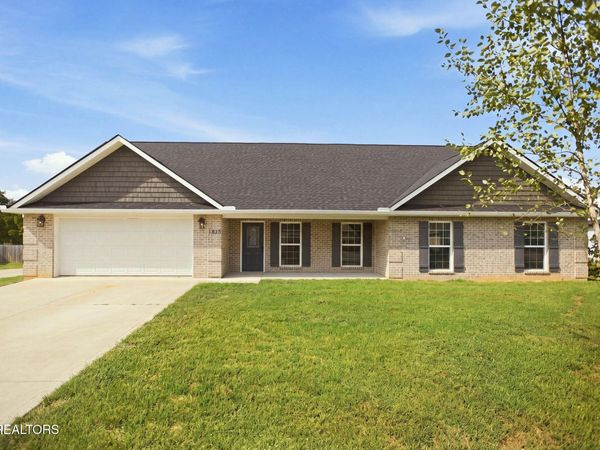 1015 Pathways Drive, Seymour, TN 37865