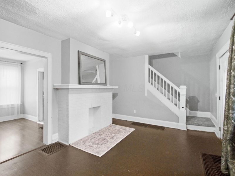 513 E Jenkins Avenue, Columbus, OH 43207 Photo 5