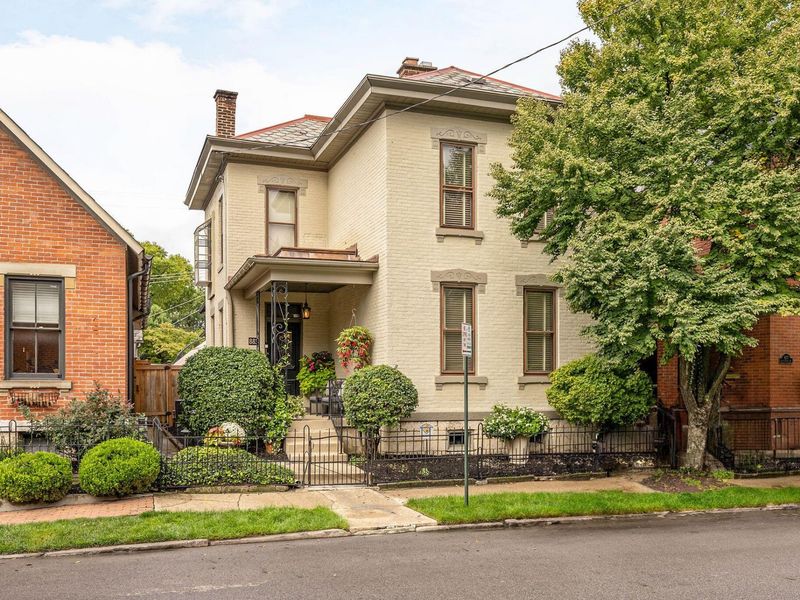 883 S 5th Street, Columbus, OH 43206 Photo 2