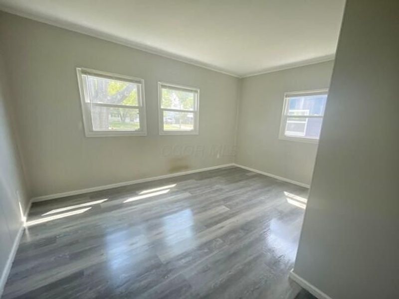 289 S Hampton Road , Columbus, OH 43213 Photo 6