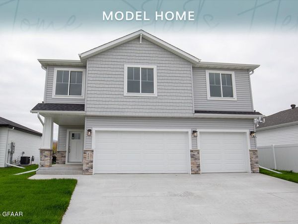 407 WREN Drive, Grand Forks, ND 58201
