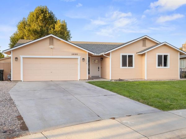 2096 NW 9th Place, Meridian, ID 83646