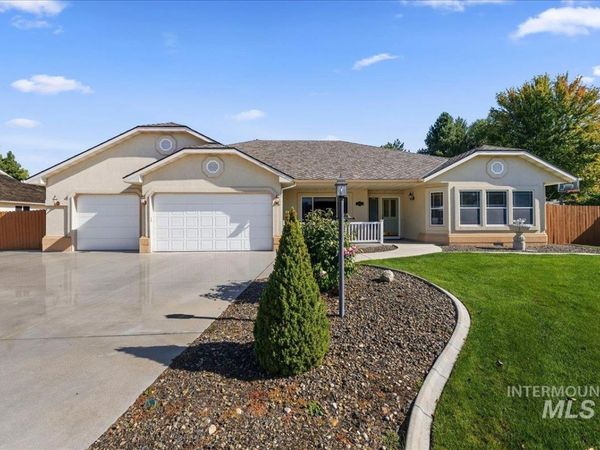 812 E Martinique, Meridian, ID 83642