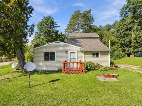 11010 8 Mile Road E, Tustin, MI 49688