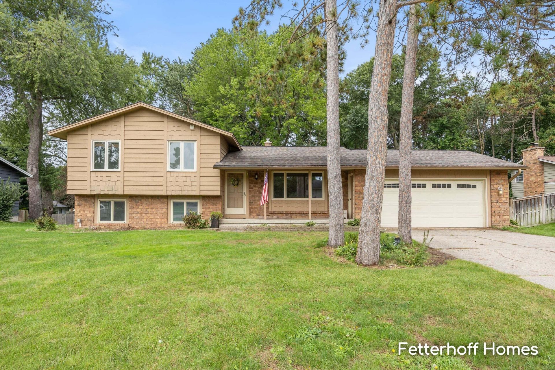 6325 Bechalla Drive Se, Grand Rapids, MI 49546 Main Photo