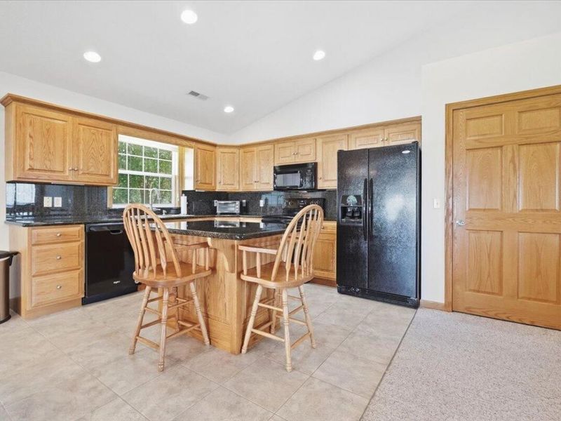 108 Struble Circle , Fredericktown, OH 43019 Photo 8