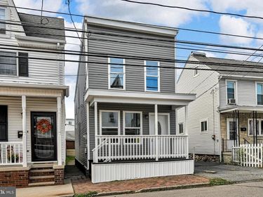 120 N NICHOLS STREET, SAINT CLAIR, PA 17970