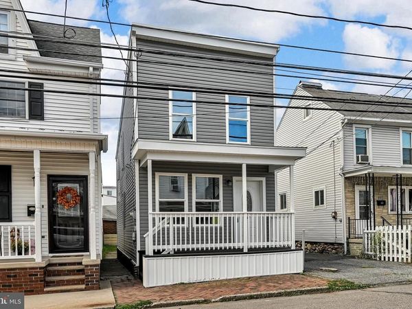 120 N NICHOLS STREET , SAINT CLAIR, PA 17970