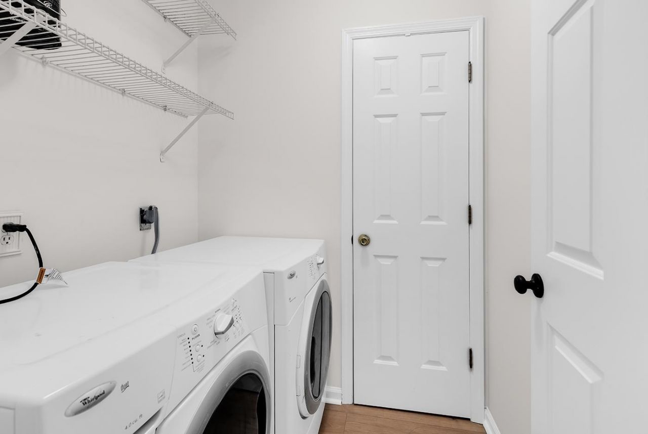 109 Coachman Ln. Photo 34