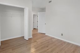 109 Coachman Ln. photo 4