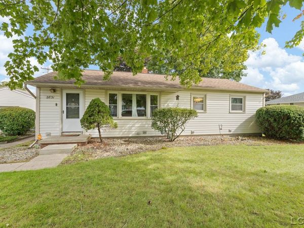 2831 Park , Adrian, MI 49221