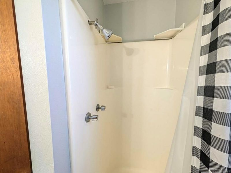8053 Arcanum Bearsmill Road, Greenville, OH 45331 Photo 19