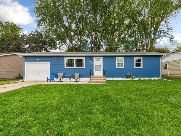 841 14th Street SE, Owatonna, MN 55060