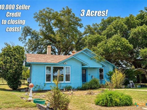 616 Lay Road, Lockhart, TX 78644