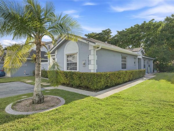 14270 SW 97th Ter , Miami, FL 33186